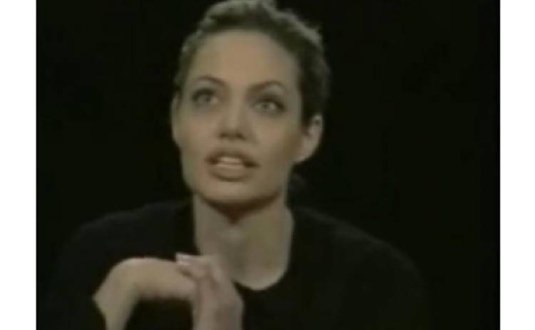 Джоли пришла на интервью под кайфом [ВИДЕО]
