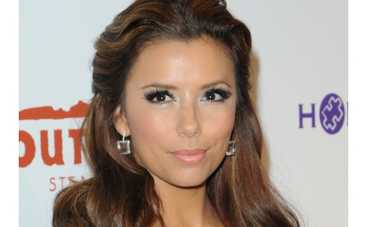 Ева Лонгория попала в аварию