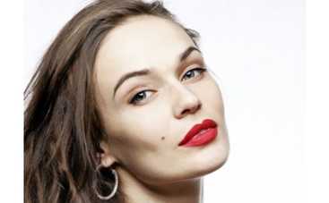 Алена Водонаева показала новую татуировку ФОТО