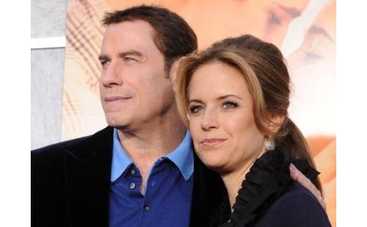 Церковь заставит молчать супругу Джона Траволты