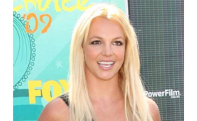 Бритни Спирс наконец-то выпускает альбом