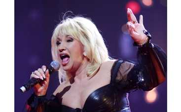 Ирина Аллегрова набросилась на поклонницу