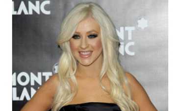 Кристину Агилеру замуровали на Аллее Славы