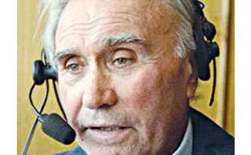 Известного комментатора сразил инсульт