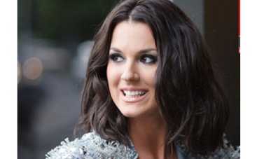 Маша Ефросинина споет на всю страну