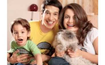 Максим Нелипа обманывает маму и жену