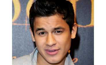 Звезду "Сумерек" избили пьяные мужчины