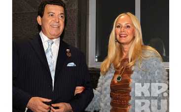 Иосиф Кобзон запел в семейном дуэте