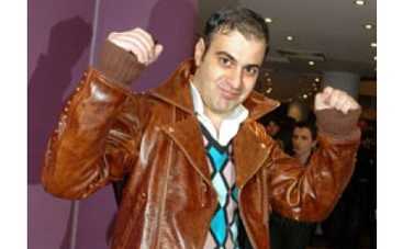 Гарик Мартиросян предлагает медицинскую помощь