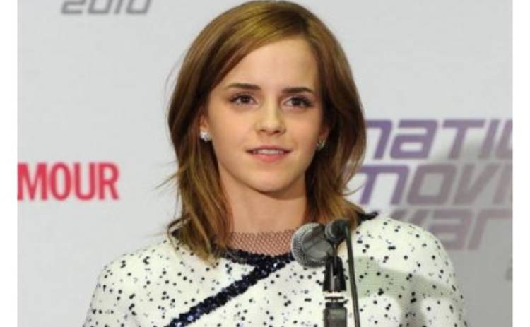 Эмма Уотсон дала автограф Бэкхемам