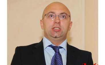 Алексей Семенов покажет "героев дня"