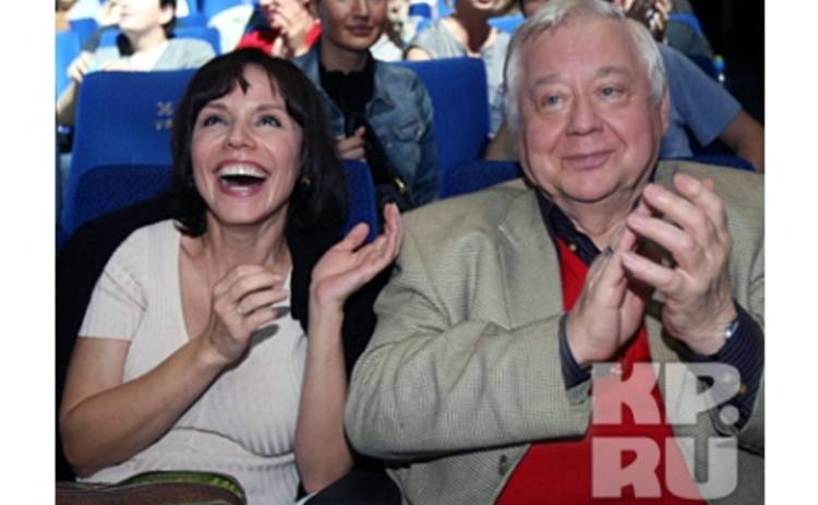 Жена Олега Табакова со скандалом избавилась от няни