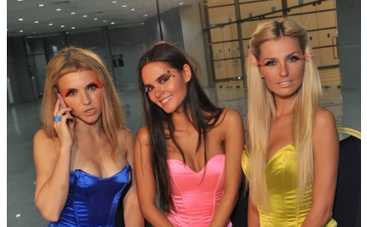 Солистку "Фабрики" травмировала критика