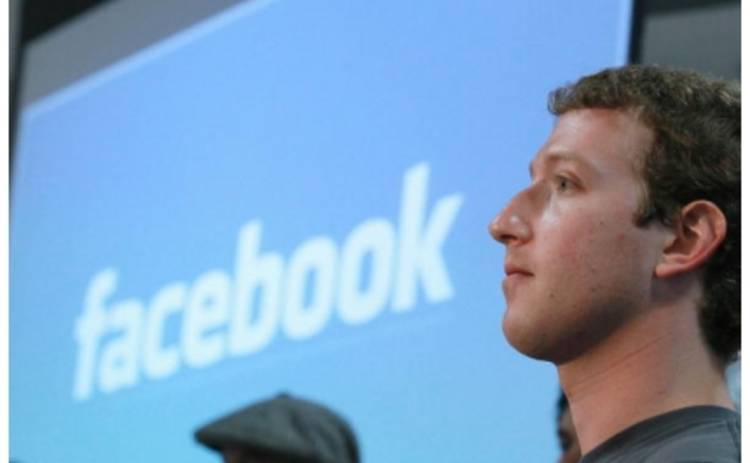 Основатель Facebook лишился более половины состояния