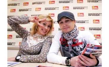 Лена Кравец становится счастливой в автобусе