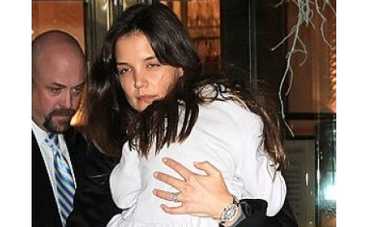 Кэти Холмс испортили день рождения