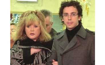 Алла Пугачева после больницы будет играть в куклы