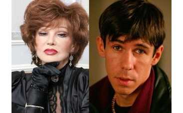 Людмила Гурченко опустила Алексея Панина на колени