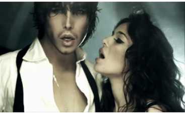 Сергей Зверев сделал предложение стриптизерше