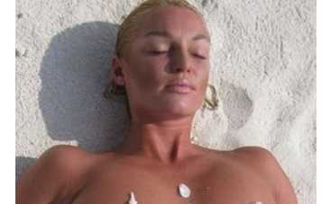 Анастасия Волочкова полностью обнажилась ФОТО