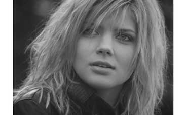 Настя Задорожная сцепилась с девушкой