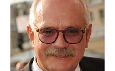 Никита Михалков заказал себе 4 автомобиля