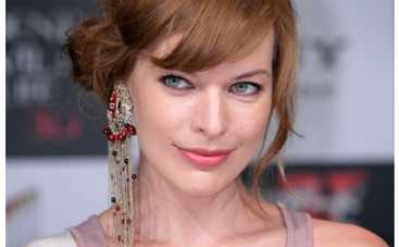 Милле Йовович с трудом далось подмигивание