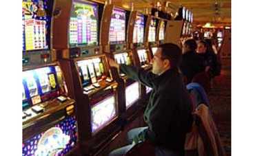 Игровые автоматы онлайн казино и другие азартные игры 32Red приносят оператору крупную прибыль