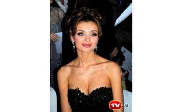 "Танцы со звездами": украинскую красавицу откармливает партнер