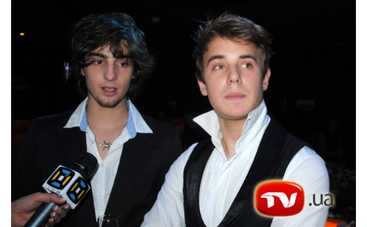 Онлайн с участниками группы "ДиО.фильмы" . Начало в 14:00!