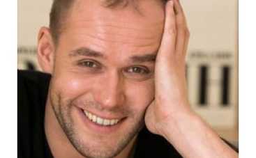 Максим Аверин: "Меня побили одноклассницы"