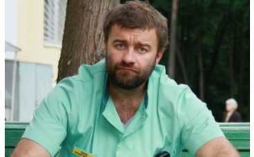 Пореченков развлекается в стриптиз-барах