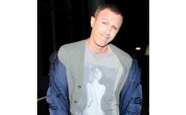 Верник оставил дела любовнице