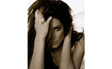 Сандру Буллок лечит Рене Зеллвегер от депрессии