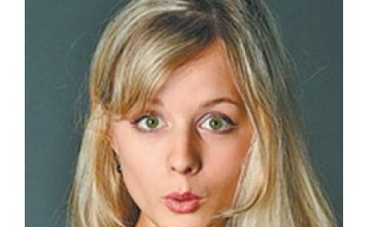 Алина Сандрацкая ушла из "Обручального кольца"