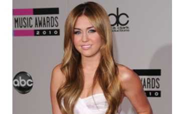 Из Майли Сайрус сделали секс-игрушку