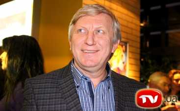 Горянский отшлепал секретаршу