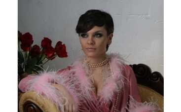 Эрика исчезла вместе с художником