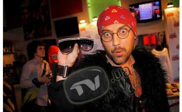 Коляденко тратит зарплату на ботинки