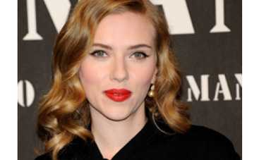 Скарлетт Йоханссон перебралась к бойфренду