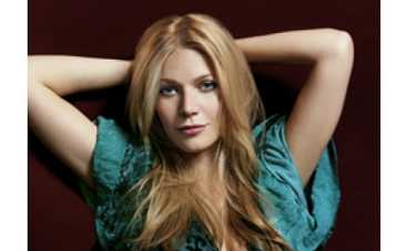 Гвинет Пэлтроу не щадит пятую точку