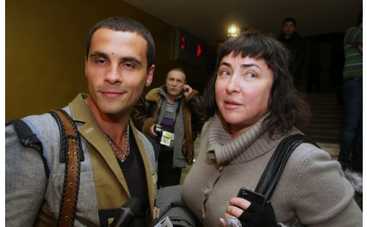 Лолита называет мужа вином