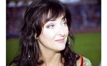 Лолита ночью предпочитает на кухне