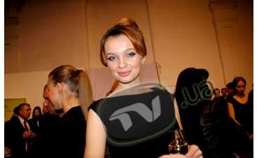 Как Анна Пославская бережет фигуру?