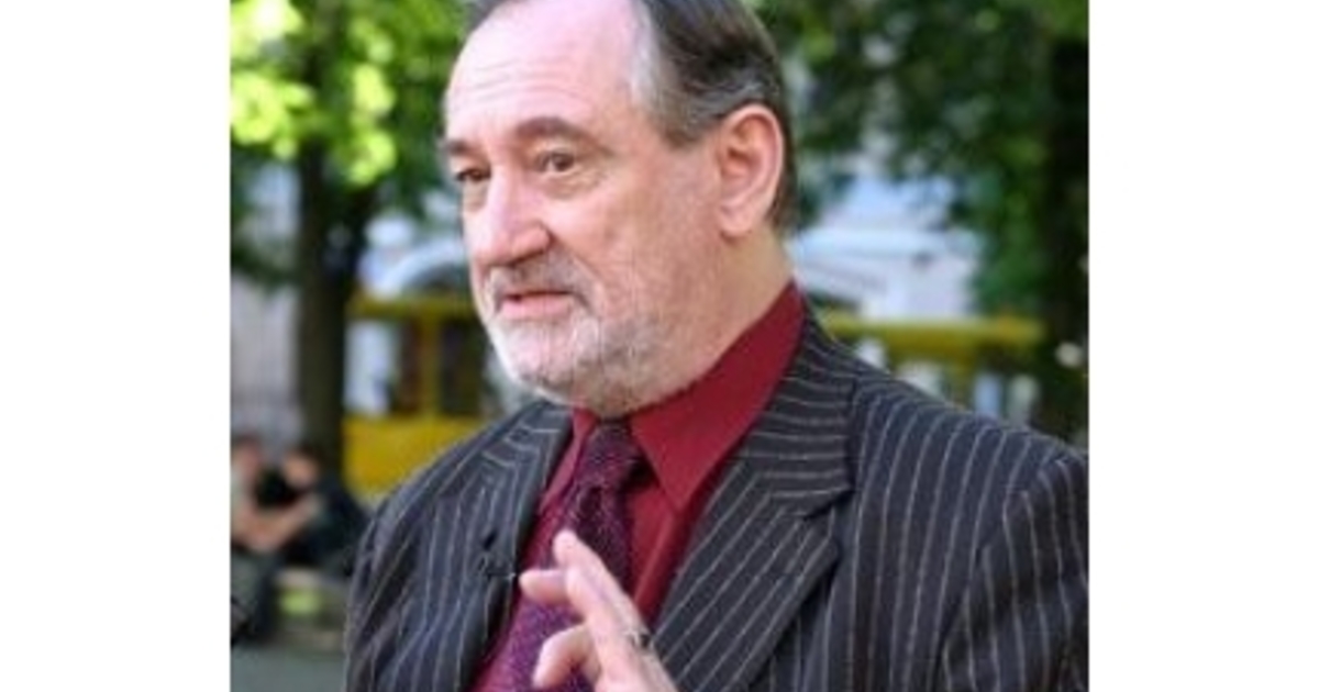 Богдан прахов родители сейчас