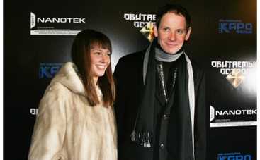 Даниил Спиваковский гоняет жену от мойки