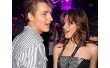 Новая подруга Воробьева укрепляет отношения