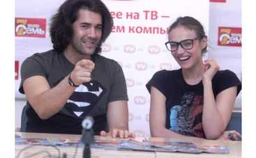 Ломинский выломал дверь из-за Водонаевой