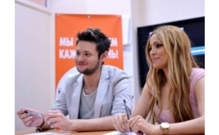 Дуэт из Азербайджана ждет у себя геев