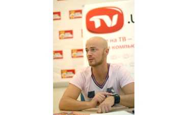 Влада Яму любимая кусала за ноги